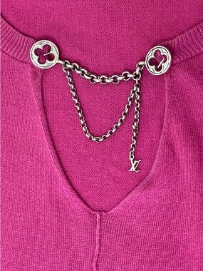 Louis Vuitton Pink Knit Sleeveless Top – Chain Neck Detail – LV Logo – Size S